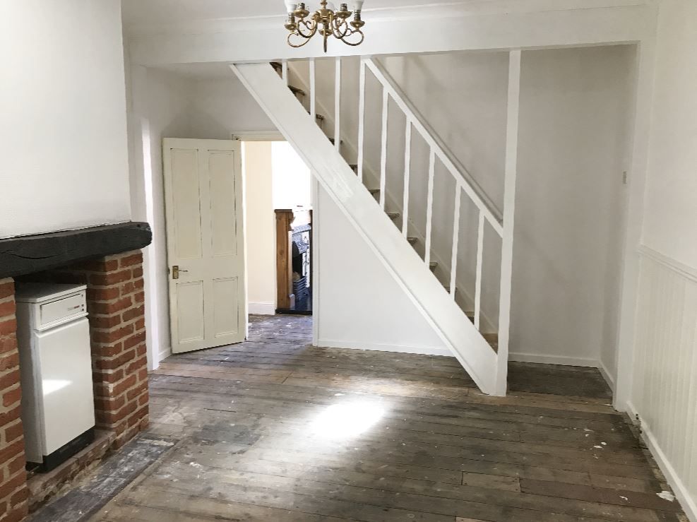 Property photo 3 of 9 Dining Room