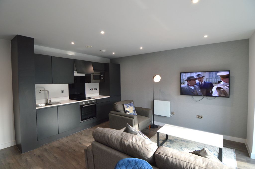 Property photo 2 of 12