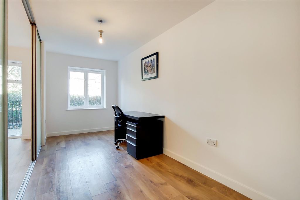 Property photo 3 of 9