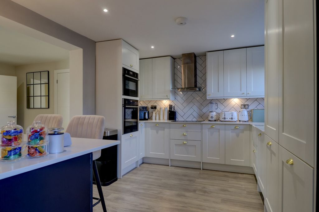 Property photo 3 of 16 Picture No. 16