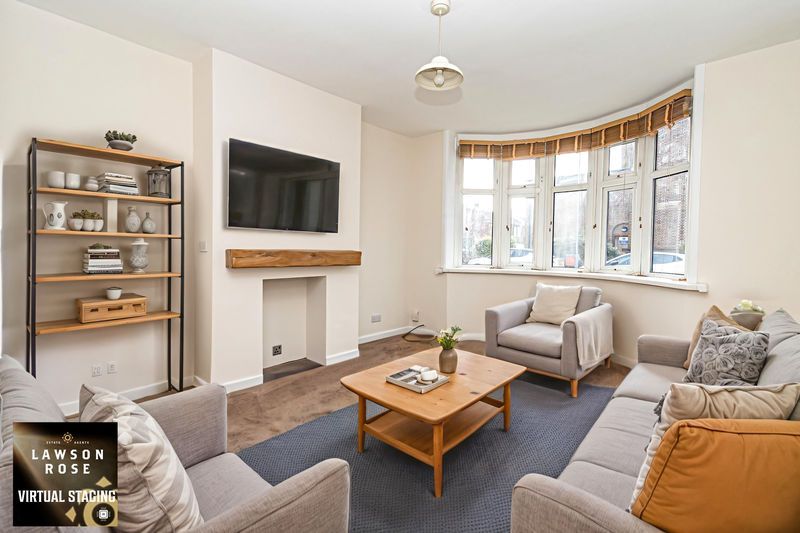 Property photo 2 of 14 .