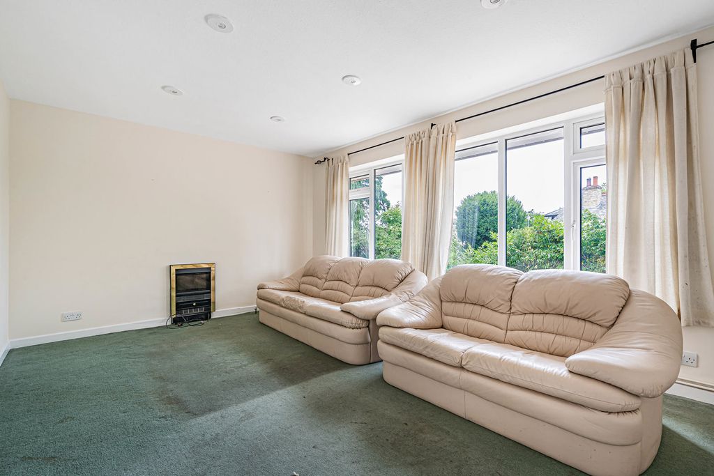 Property photo 2 of 16 Reception Room