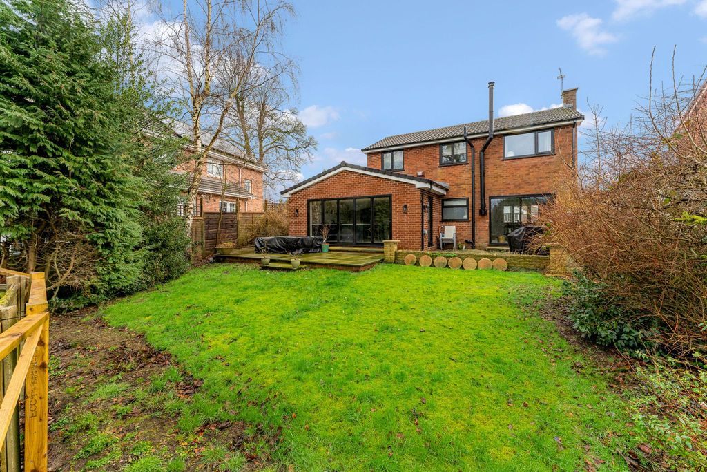 Property photo 1 of 39 Photograph 44