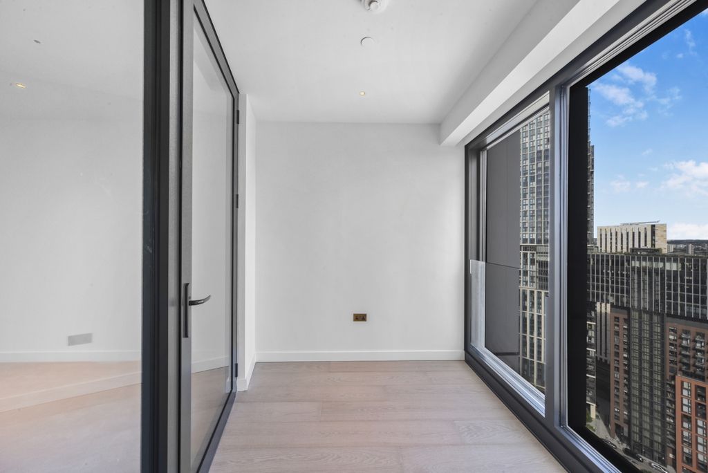 Property photo 2 of 14 Dsc_3818_High