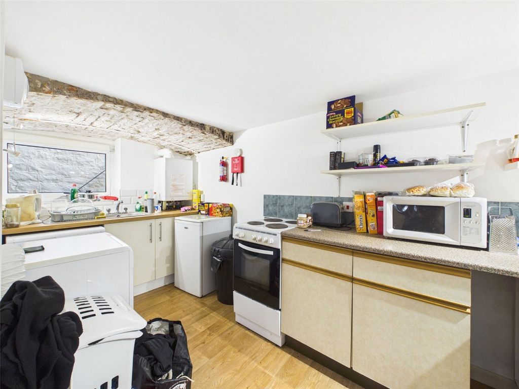 Property photo 2 of 11 Picture No. 04