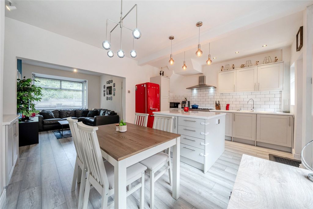 Property photo 1 of 21 Kitchen/Diner