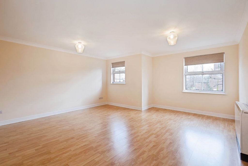 Property photo 2 of 18 Pbox-Img.Jpg