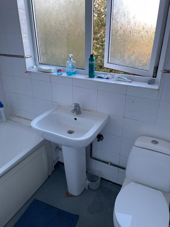 Property photo 3 of 6