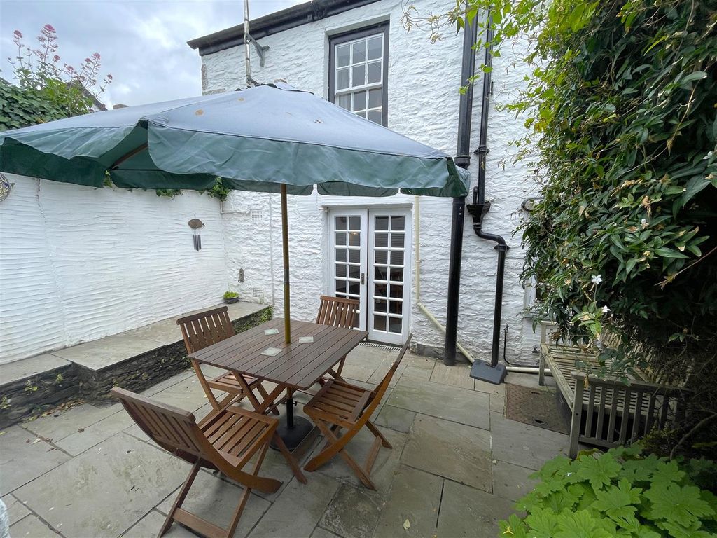 Property photo 1 of 14 Rear Courtyard