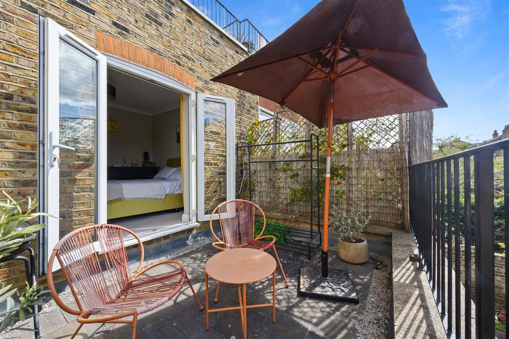 Property photo 3 of 7