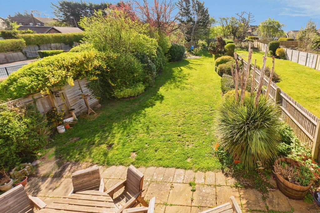 Property photo 2 of 21