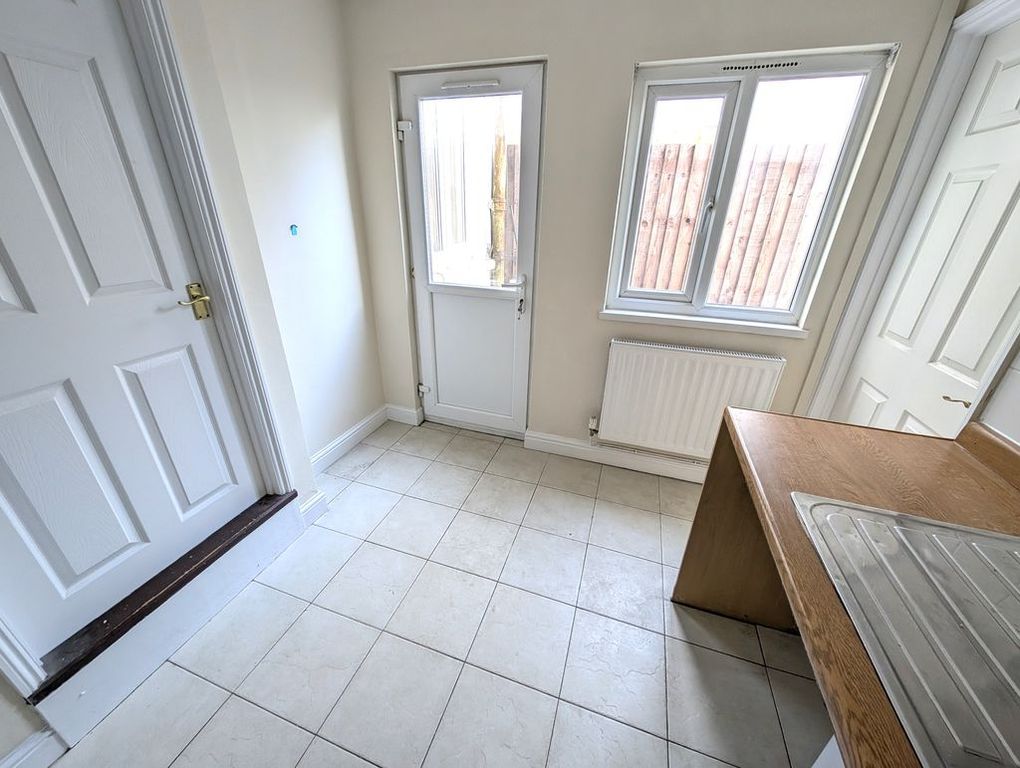 Additional image 10 of 2 bed terraced house to rentBartlett Street, Caerphilly CF83