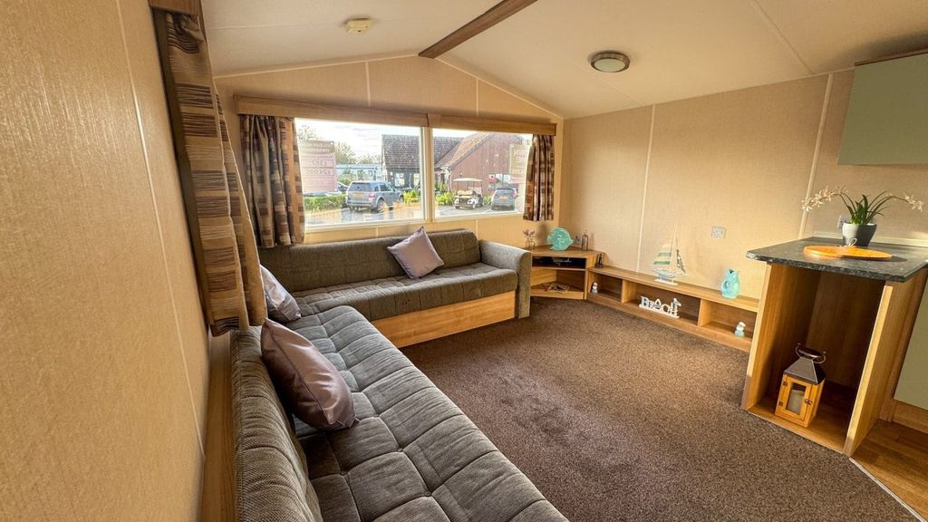 Property photo 1 of 6 Car0051752 - Static Caravan