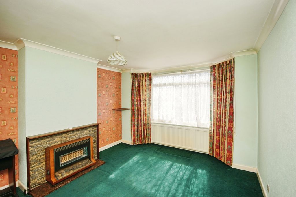 Property photo 2 of 16 Photo