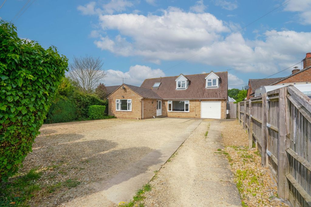 Property photo 1 of 35