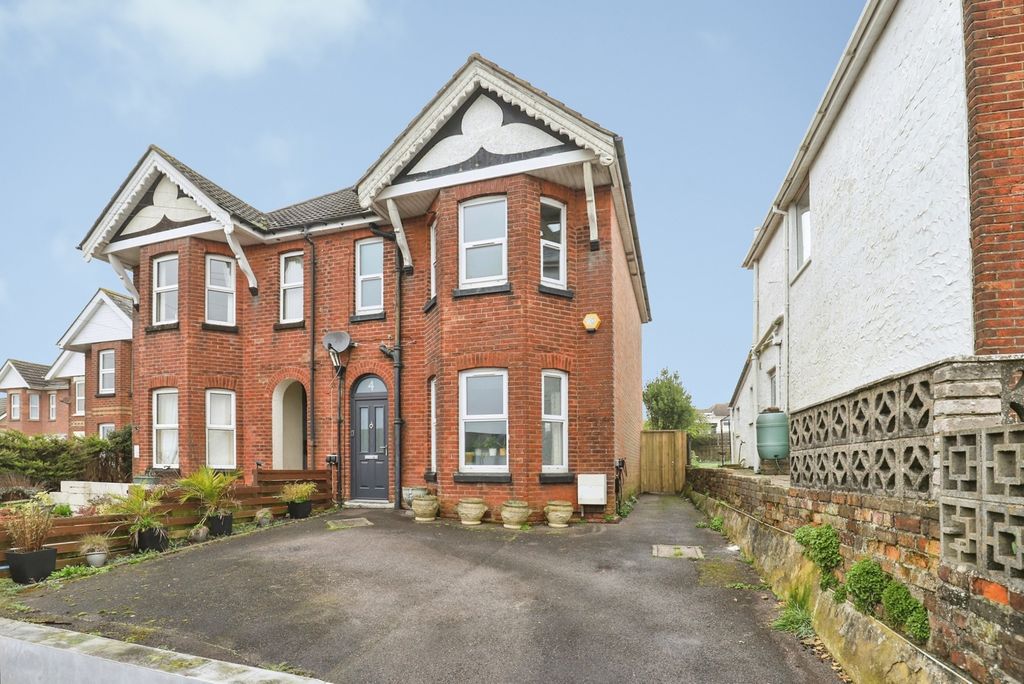 Property photo 1 of 19 Pbox-Img.Jpg