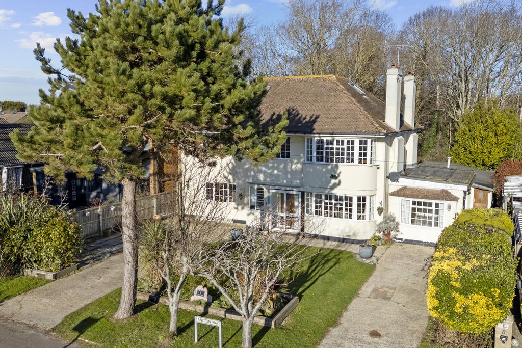 Property photo 1 of 20