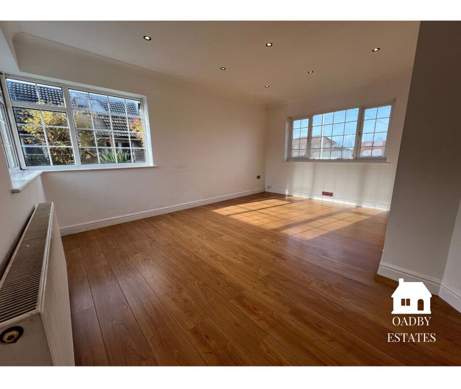 Property photo 2 of 15 Photo 6