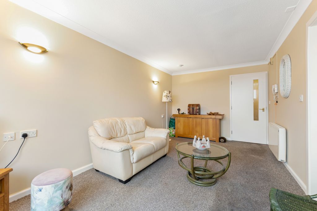 Property photo 2 of 17 Property Image 2