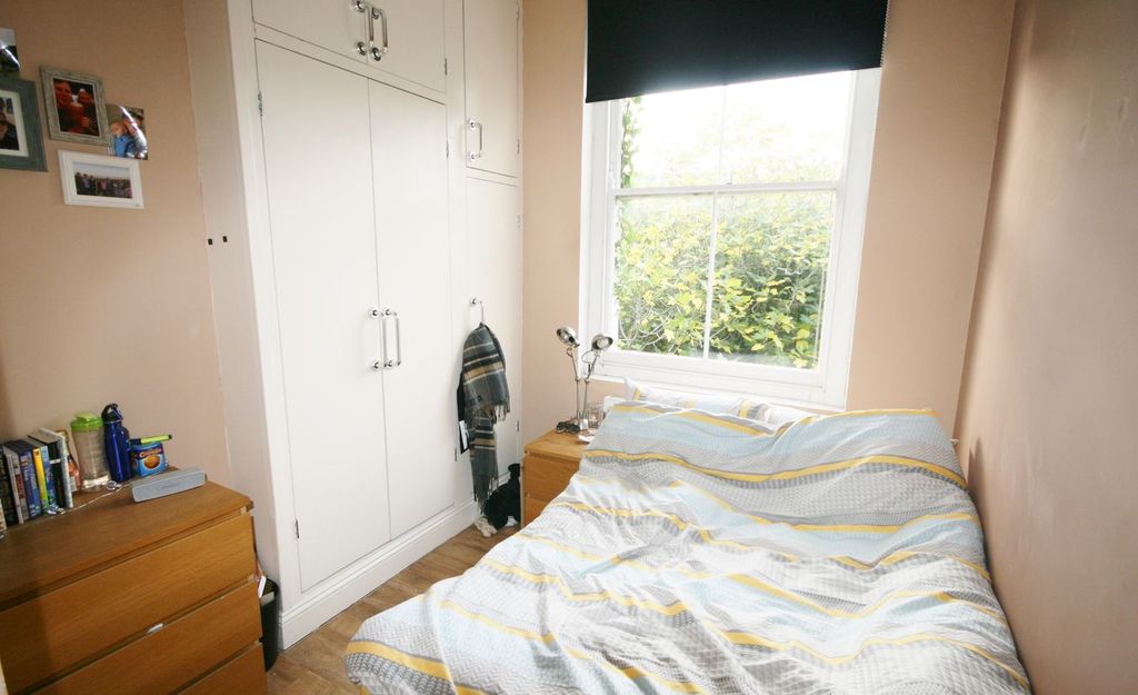 Property photo 3 of 5
