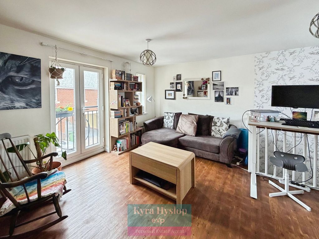 Property photo 2 of 9