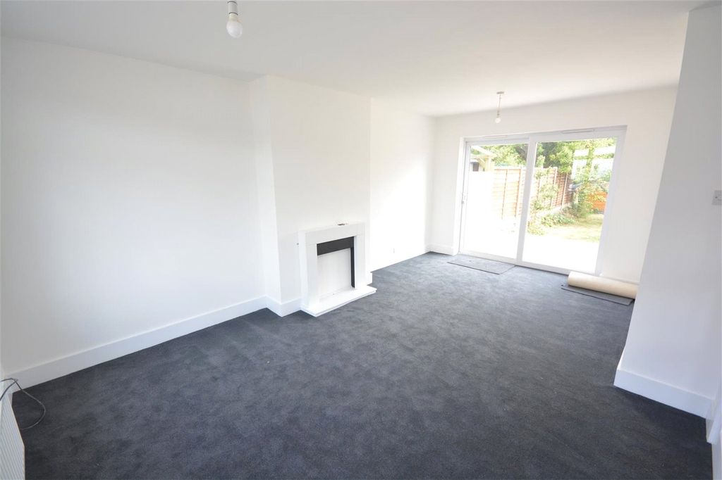 Property photo 3 of 7 Picture No. 06