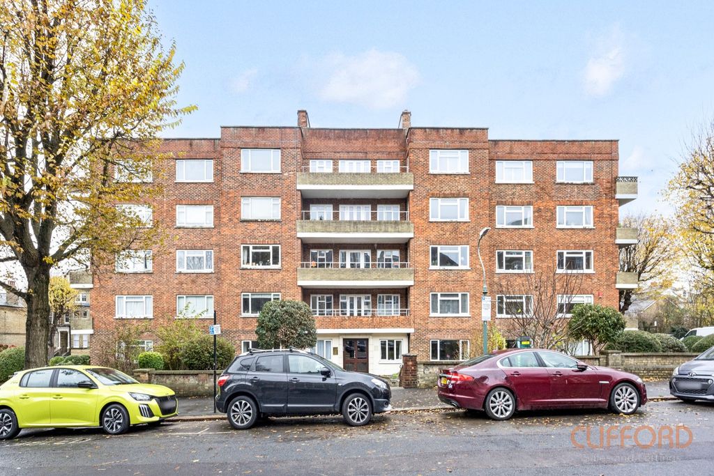 Property photo 1 of 9