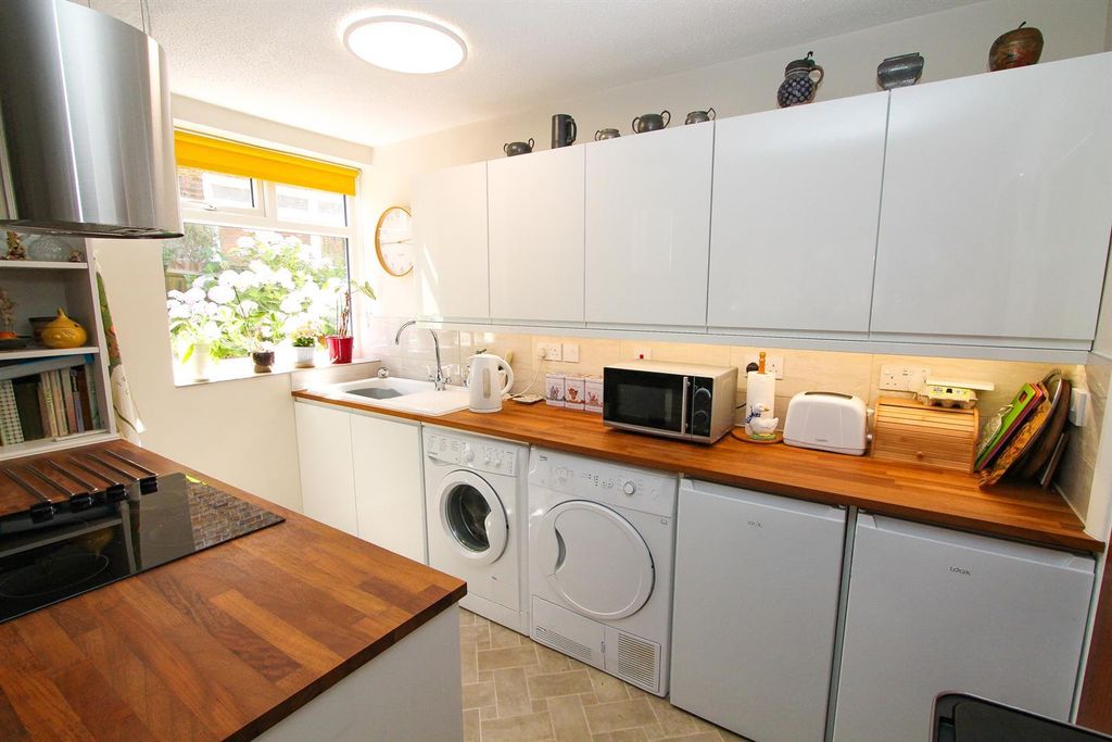 Property photo 2 of 17 d3A3747F-56Eb-4d0B-921E-0F1E91A087B2.Jpg