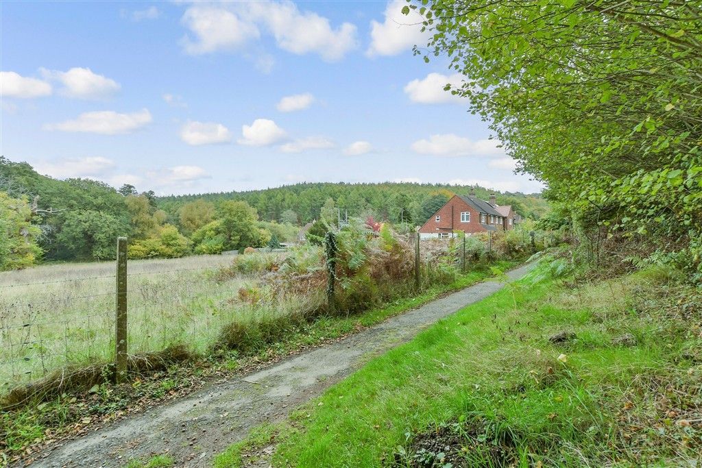 Property photo 1 of 16 Side Elevation