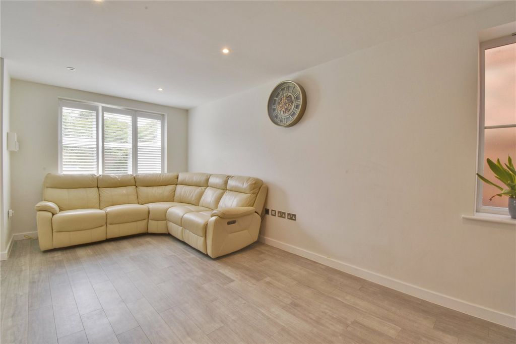 Property photo 2 of 17 Picture No. 17