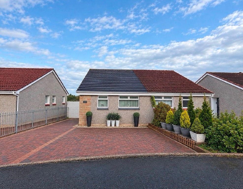 Property photo 1 of 21