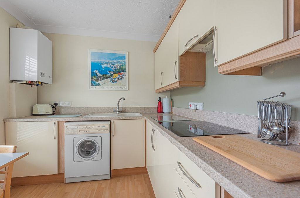 Property photo 3 of 12 Picture No. 02