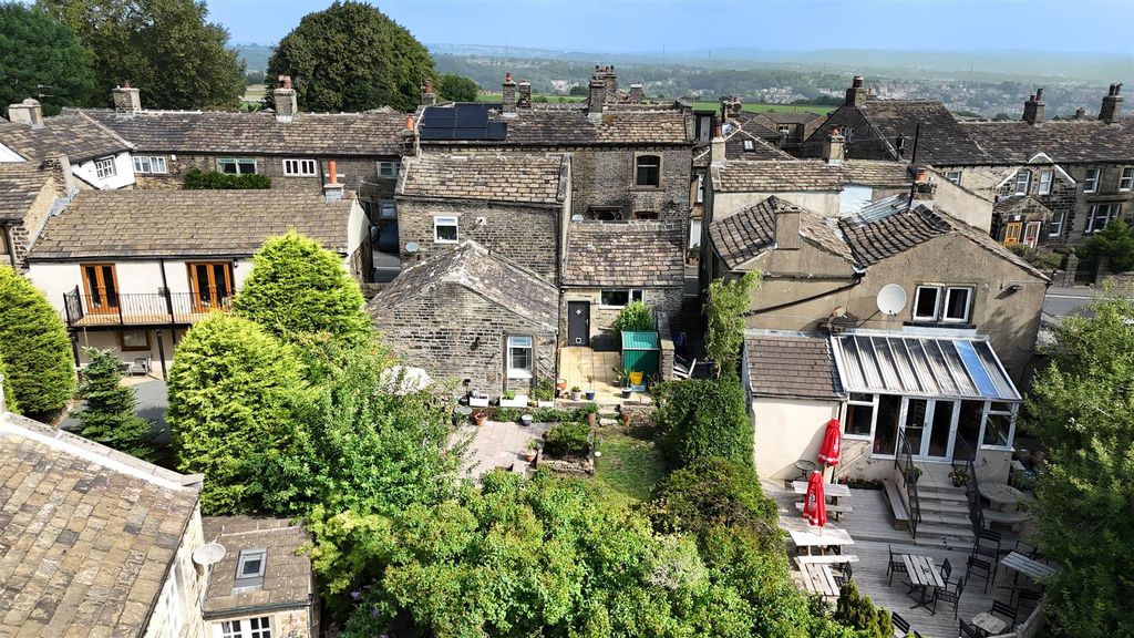 Property photo 2 of 31 371Stainlandroad-1.Jpg