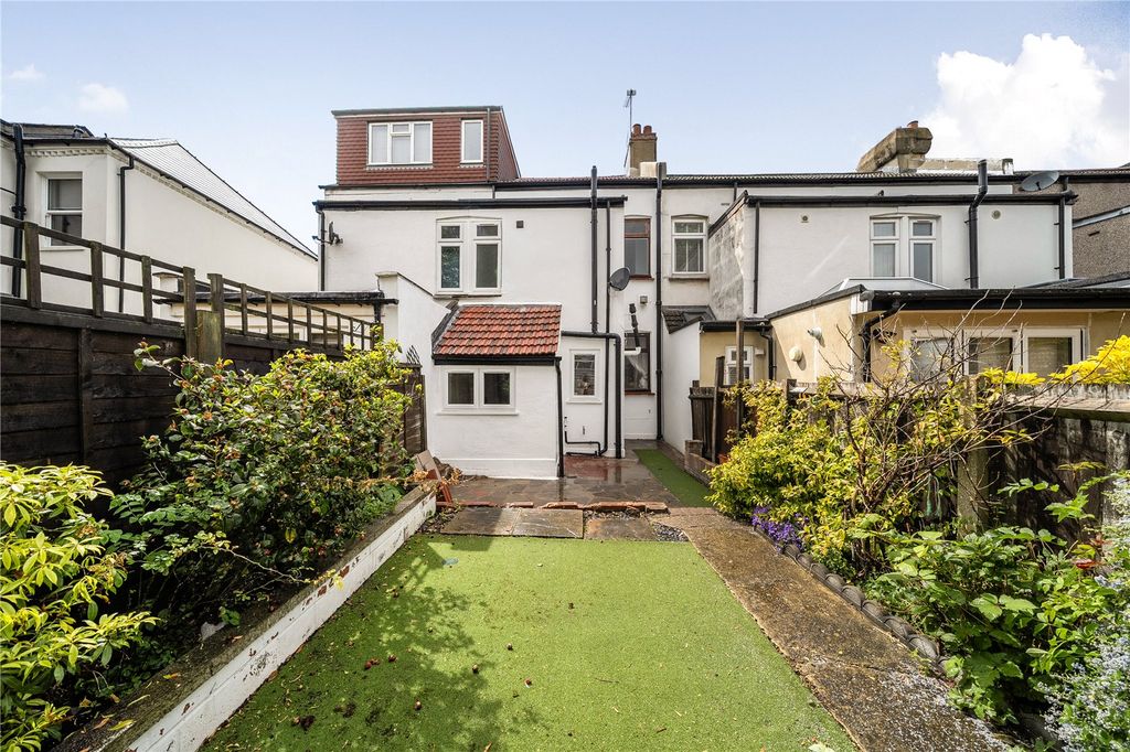 Property photo 2 of 18 Picture No. 07