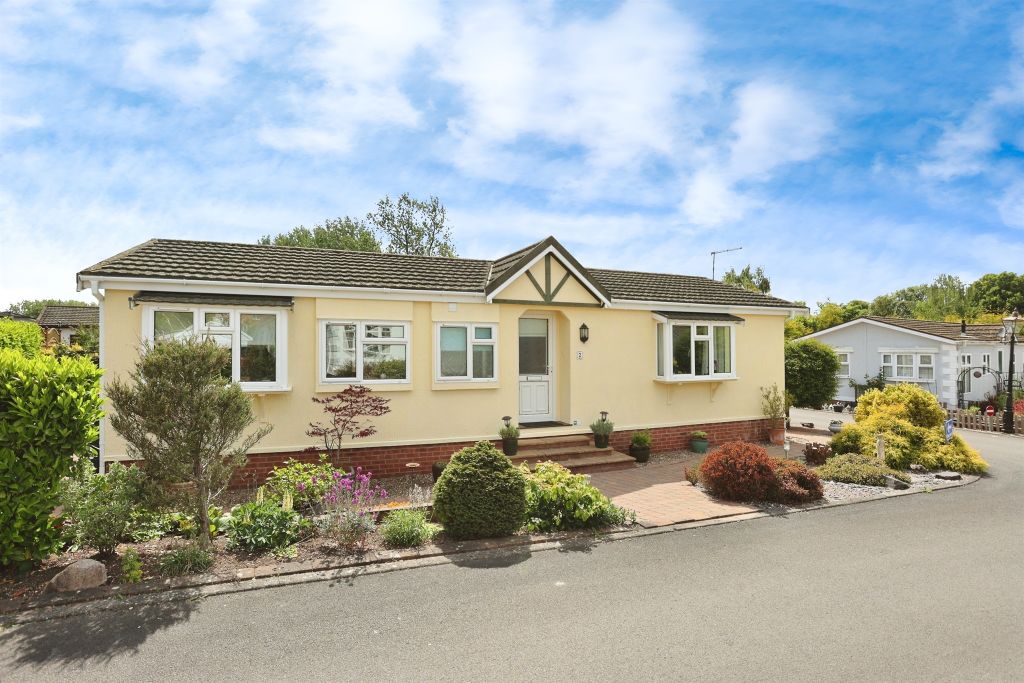 Property photo 1 of 17