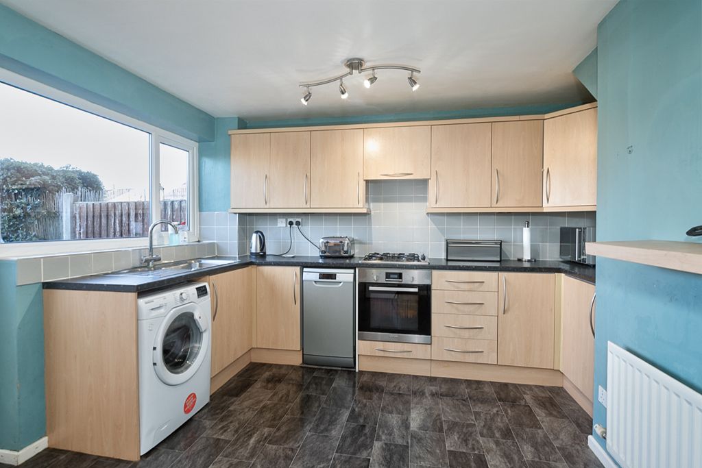 Property photo 3 of 13 B0031219