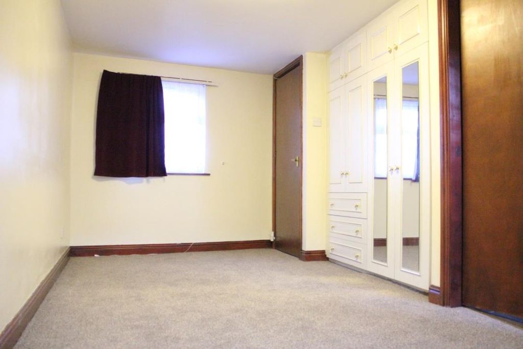 Property photo 3 of 4 Thumb_Img_8716_1024.Jpg
