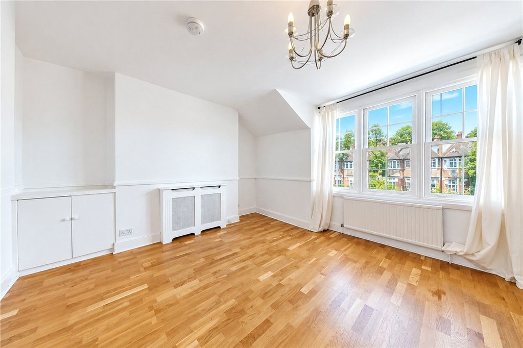 Property photo 1 of 17 Picture No. 22