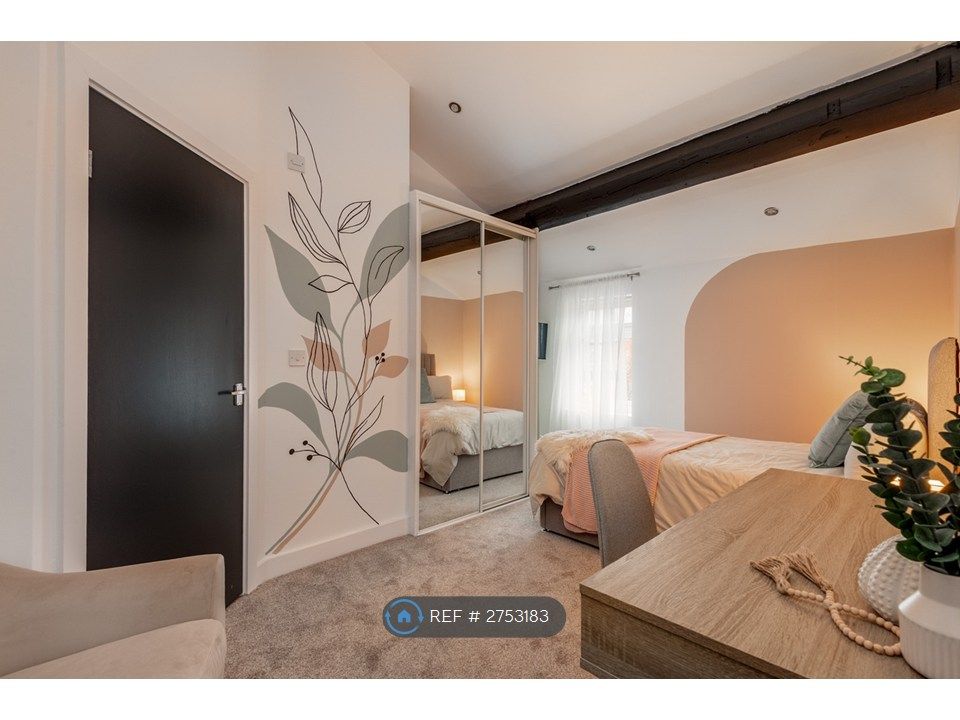 Property photo 1 of 6 Bedroom 7