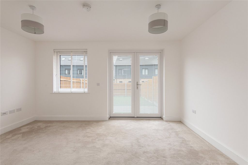 Property photo 2 of 11 Picture No. 09