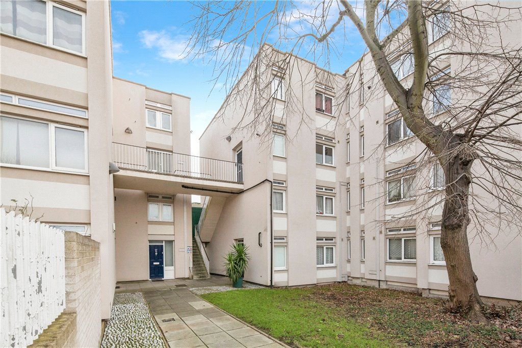 Property photo 1 of 17 External