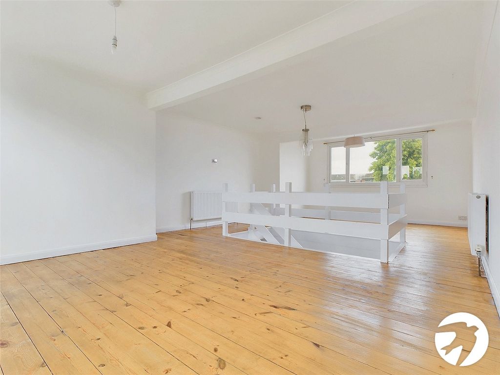 Property photo 2 of 11 Reception Room