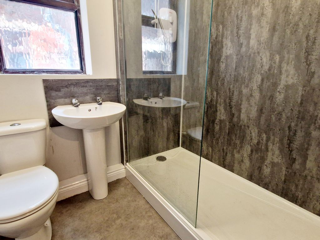 Property photo 2 of 4