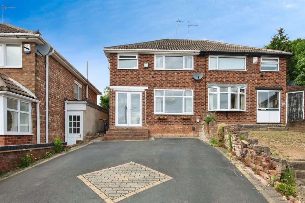 Property photo 1 of 17