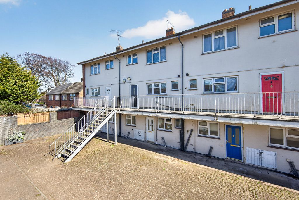 Property photo 1 of 25