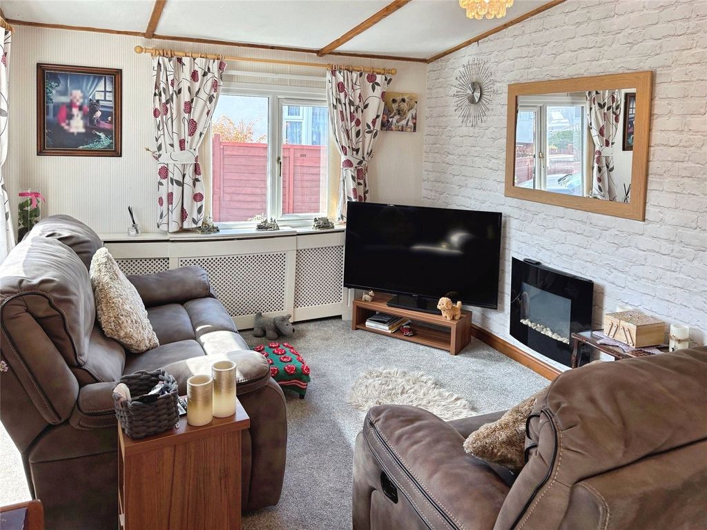 Property photo 3 of 13 Picture No. 23