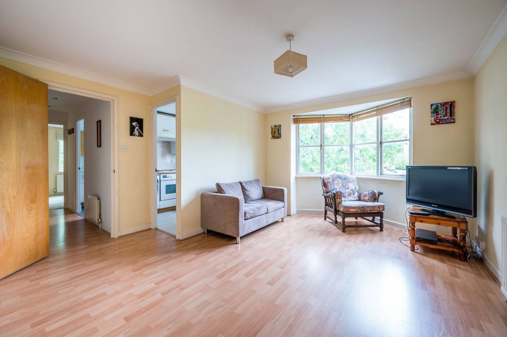 Property photo 2 of 7