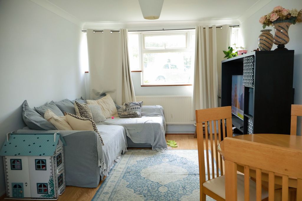 Property photo 3 of 15