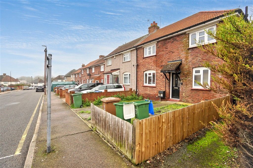 Property photo 1 of 5