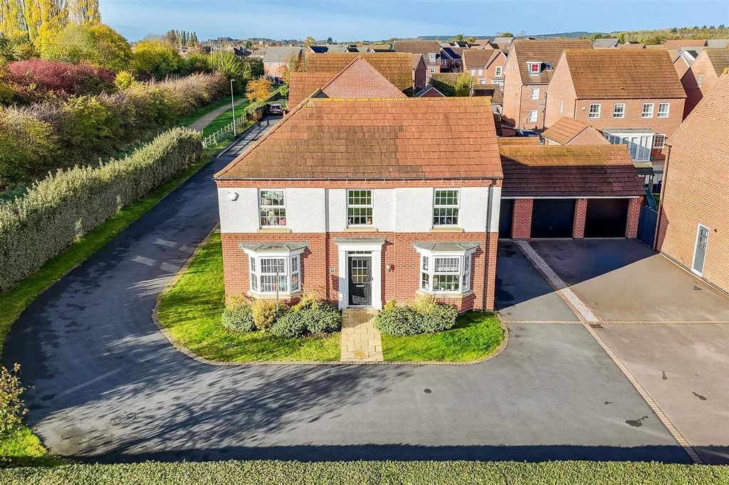 Property photo 1 of 41